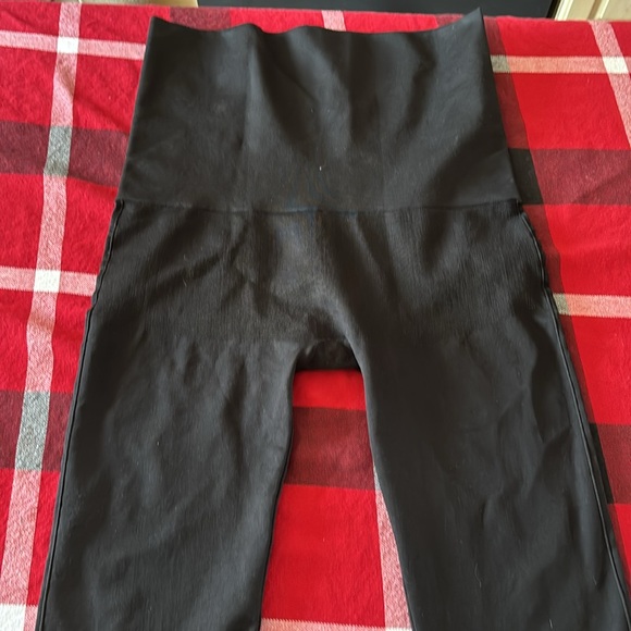 BELLY BANDIT MOTHER TUCKER LADIES BLACK MATERNITY LEGGINGS-M - Picture 2 of 5